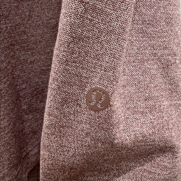 Lululemon Men’s Evolution Polo size medium - Picture 2 of 3